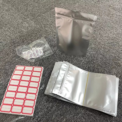 Sliver Heat Sealable Mylar-zakken voor voedselopslag met stickerlabels voor zuurstofabsorbeerders